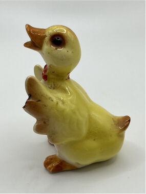 Vintage Miniature Yellow Duck Figurine. MINI Decoration CUTE VTG